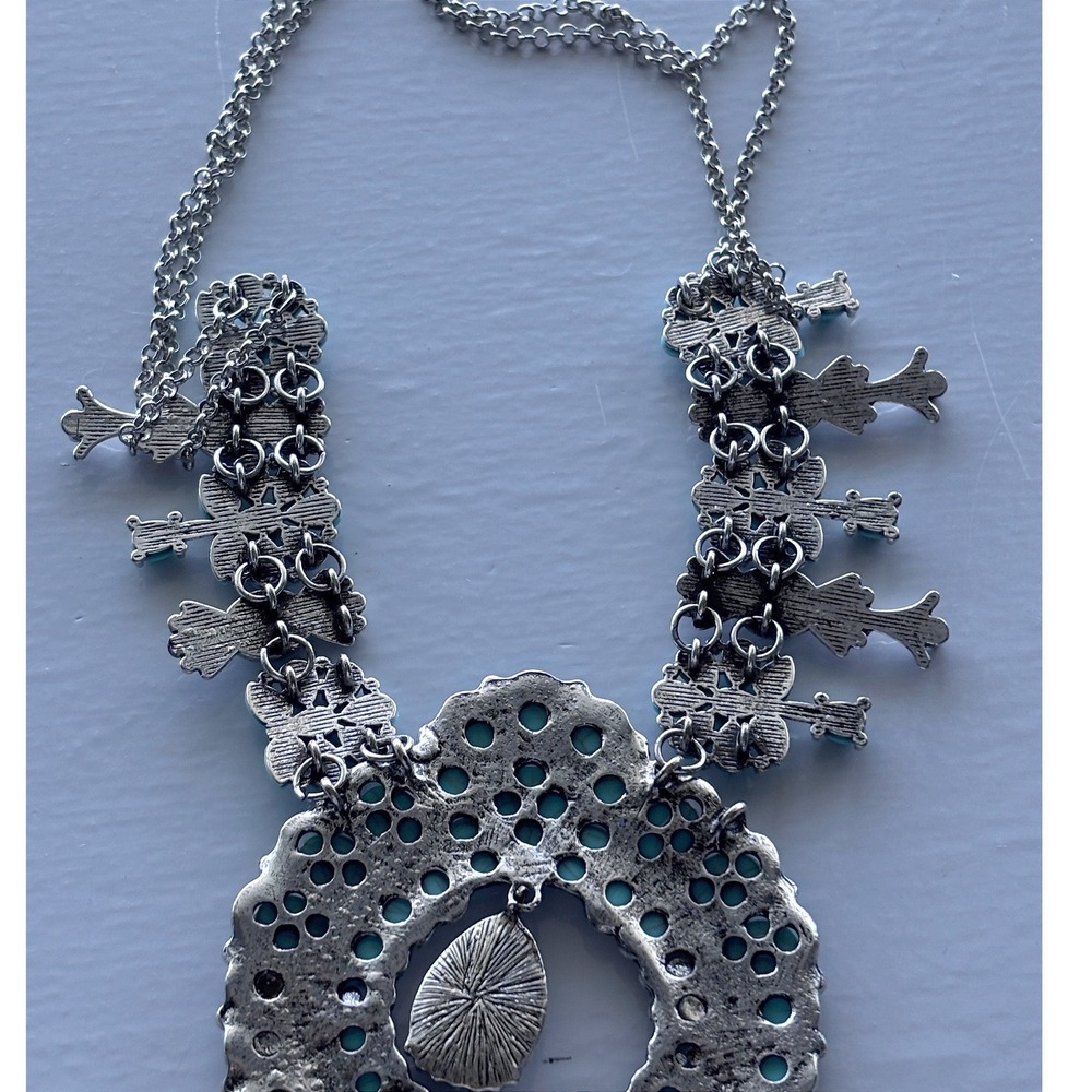 Necklace faux turquoise silver lobster claw squash blossom western style - Picture 3 of 3